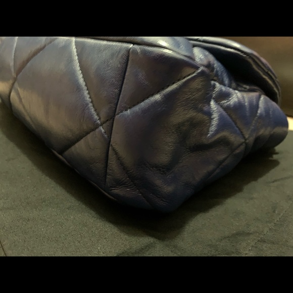 Chanel 19 Large (dark blue) - Picture 7 of 10